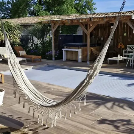 Villa Spacieuse Avec Piscine à