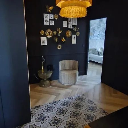 Spacieuse Avec Piscine à