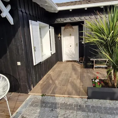 Villa Spacieuse Avec Piscine à *
