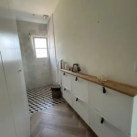 Spacieuse Avec Piscine à Villa *